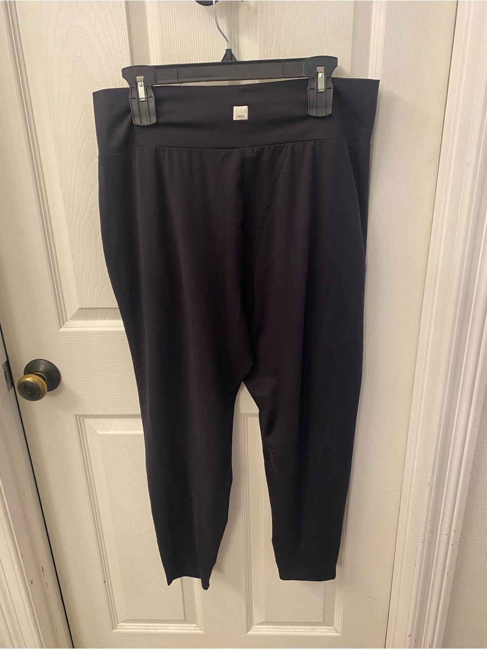 Vuori Dark Grey Ankle-Length Jogger Pants - Picture 5 of 8